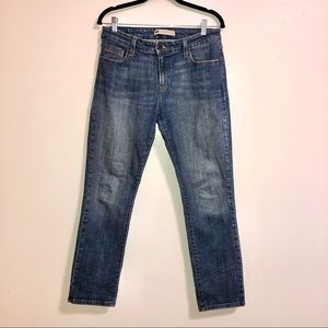 Levi’s mid-rise skinny jeans